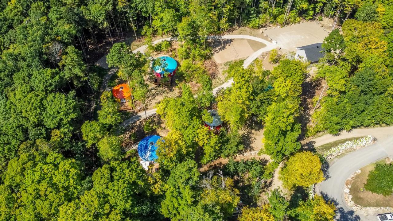 Yourtes Glamping Du Poisson Blanc Notre-Dame-du-Laus Esterno foto