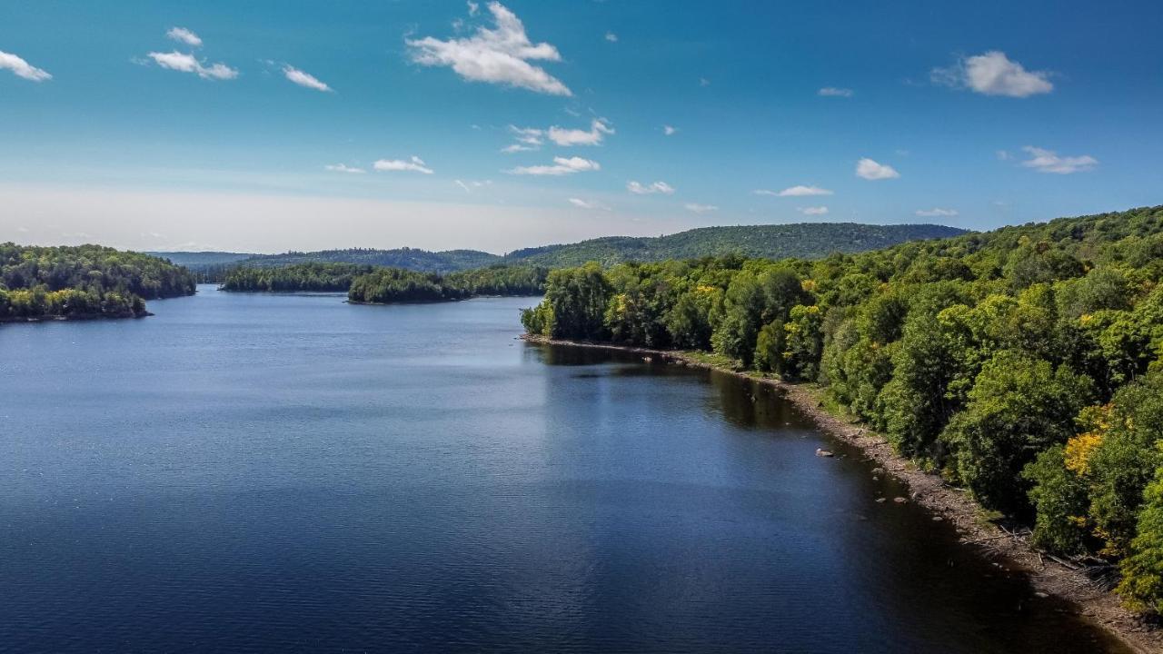 Yourtes Glamping Du Poisson Blanc Notre-Dame-du-Laus Esterno foto
